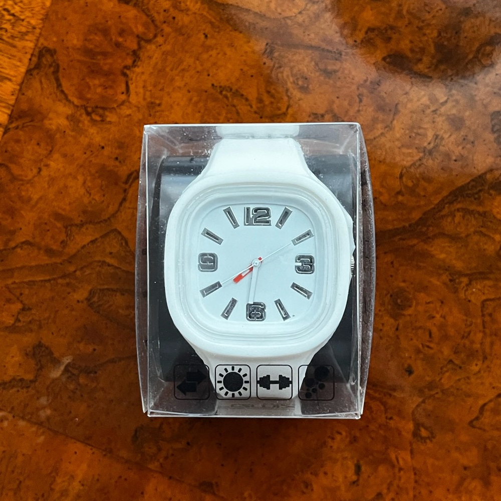 Remix popsugar exclusive watch. New in box